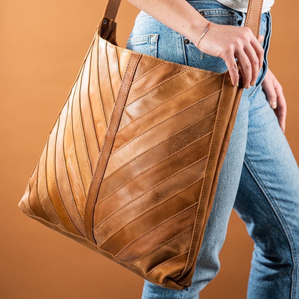 Raven + Lily Joanna's Favorite Crossbody Like New